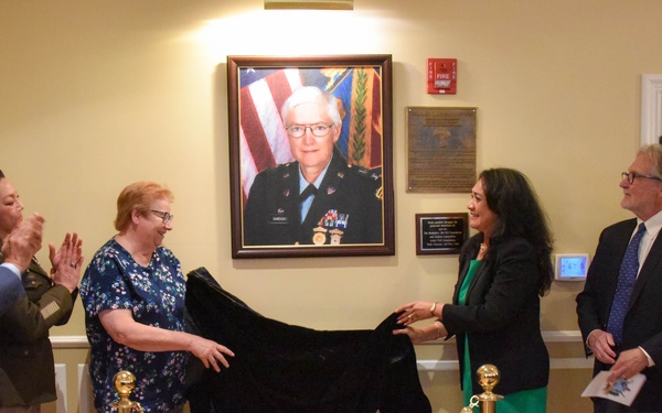 Portrait of former DLIFLC Commandant Col. Sue Ann Sandusky is unveiled