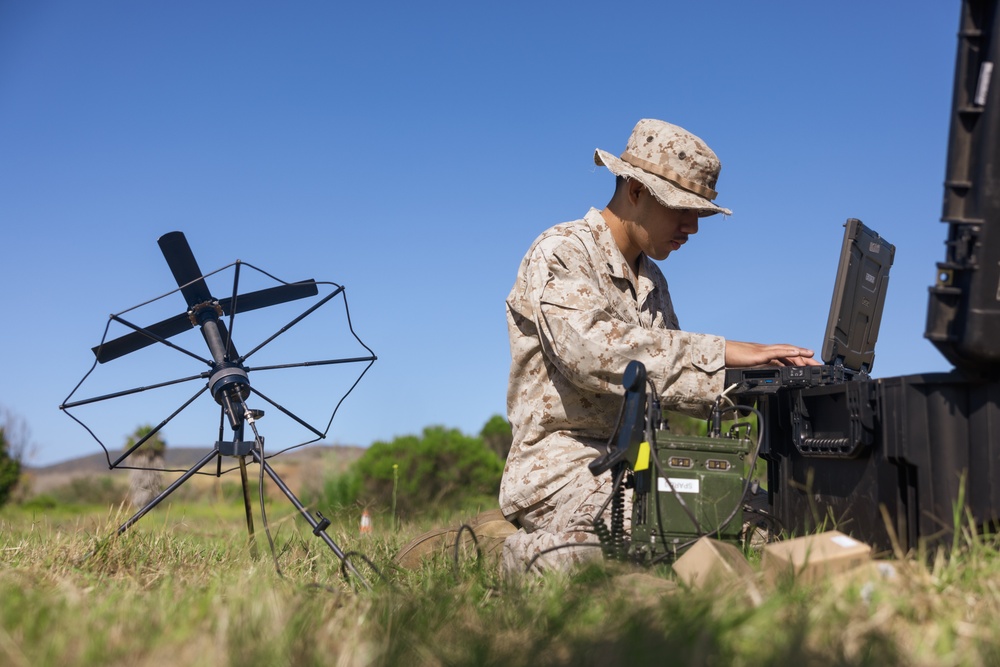 1st MARDIV holds annual division communications competition