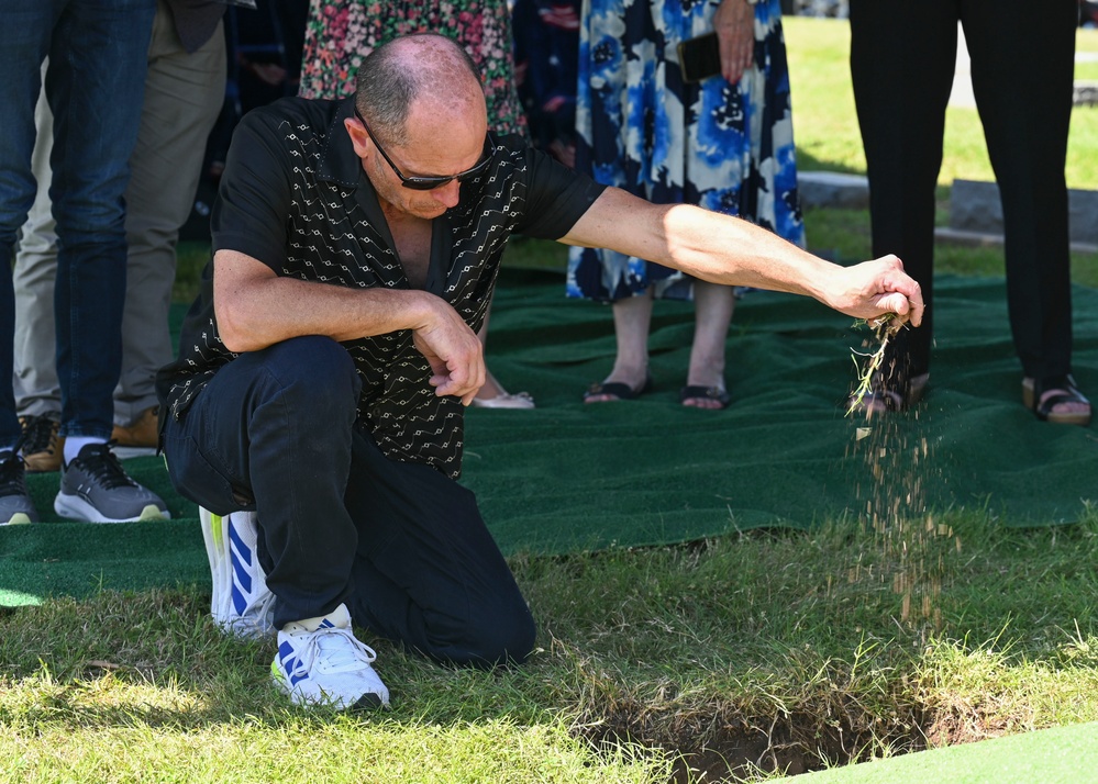 Wichita World War II pilot laid to rest
