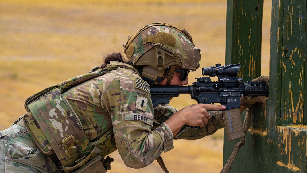 704th Brigade Support Battalion conducts M4 qualification range