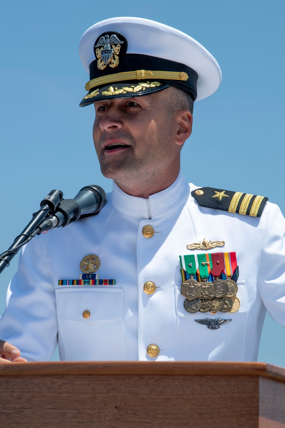 USS Pearl Harbor Changes Command