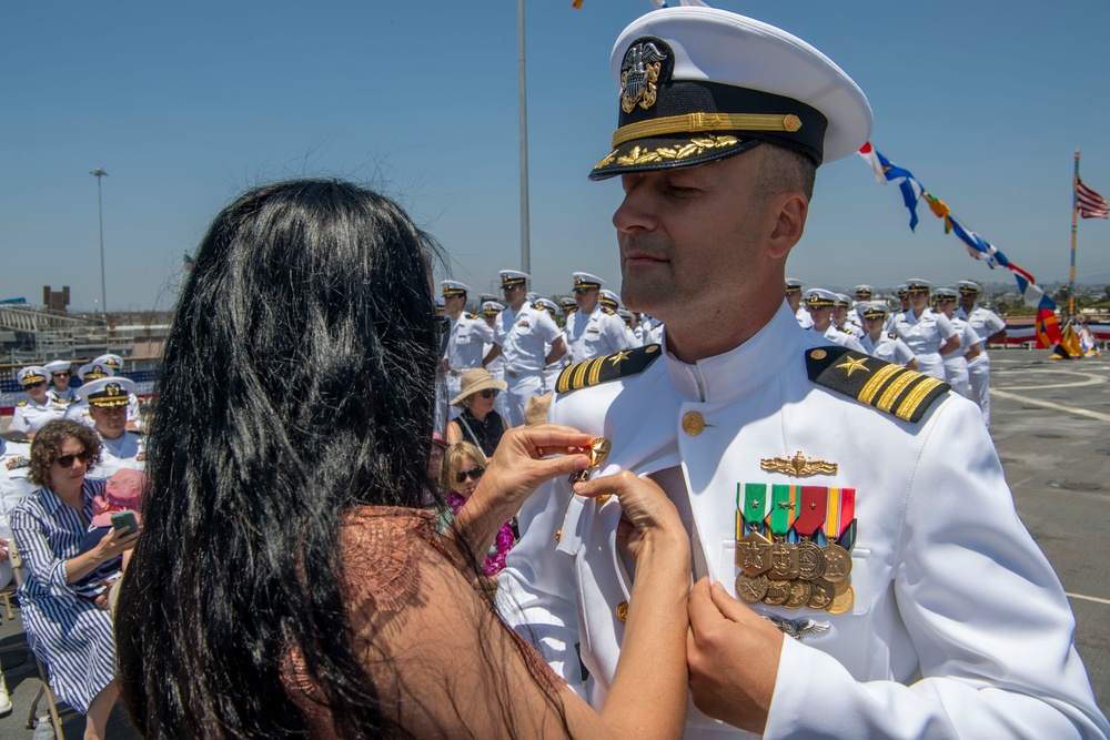 USS Pearl Harbor Changes Command