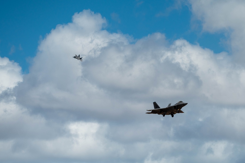 Col. Ryan Graf achieves 1000 flying hours as an F-22 Raptor pilot