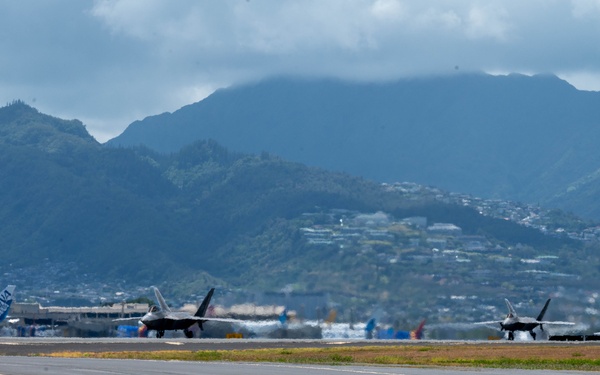 Col. Ryan Graf achieves 1000 flying hours as an F-22 Raptor pilot