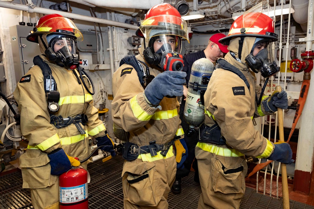 Shoup conducts integrated training team drill