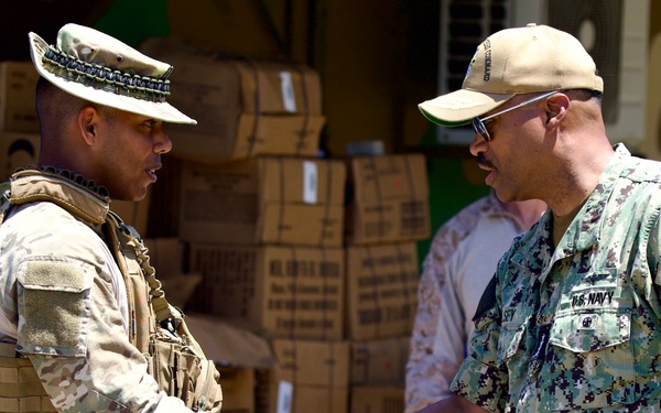 Commander of U.S. Southern Command visits U.S. Marines training with Panama’s forces