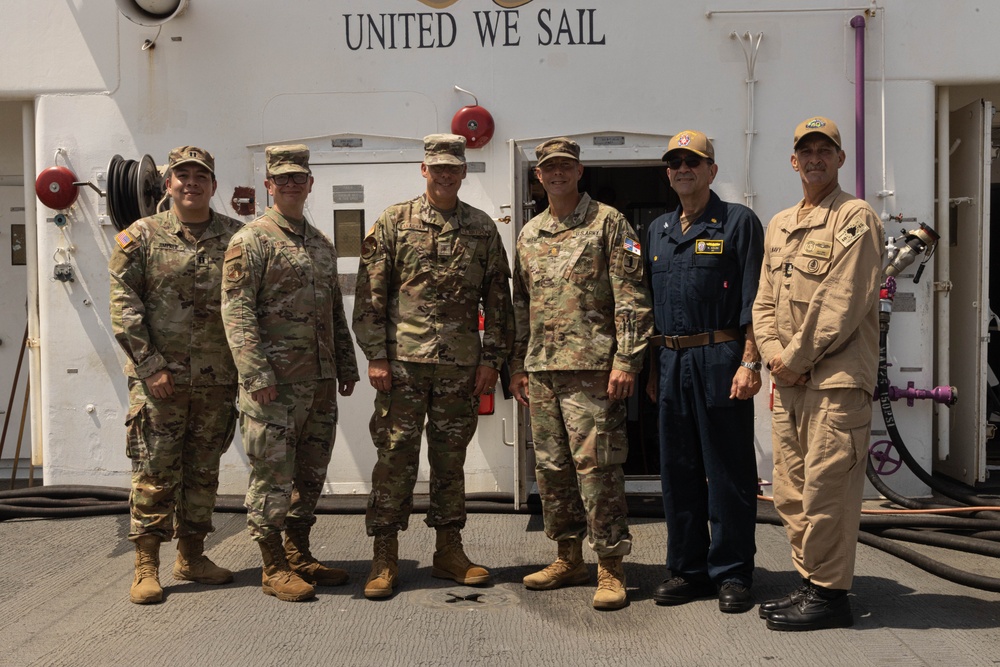 Brigadier General Lanaghan Visits USNS Comfort
