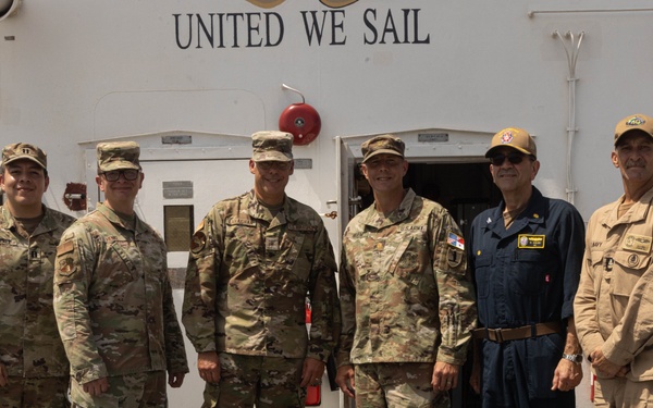 Brigadier General Lanaghan Visits USNS Comfort