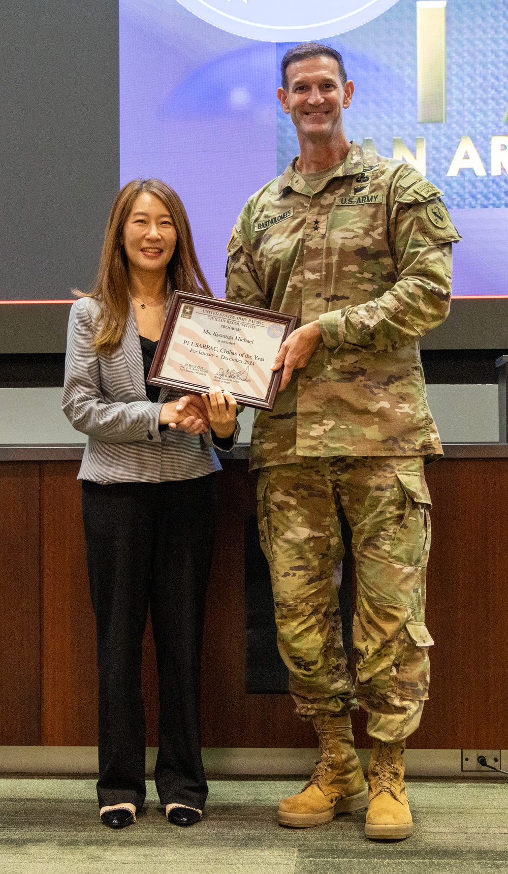 USARPAC Chief of Staff presents civilian awards to distinguished civilian employees