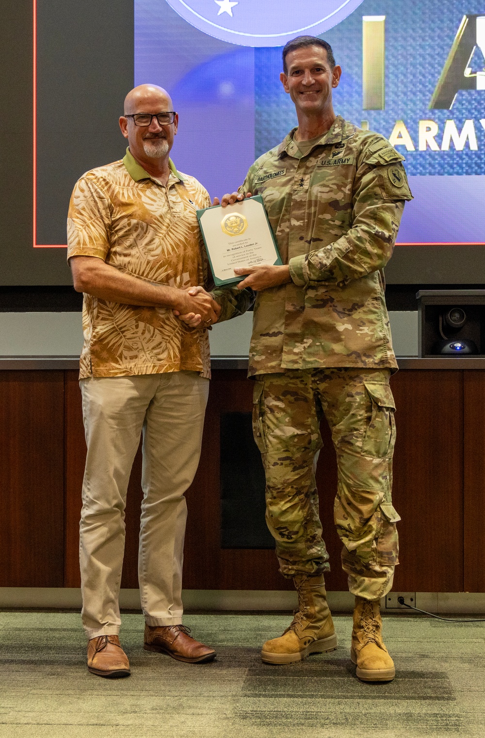 USARPAC Chief of Staff presents civilian awards to distinguished civilian employees