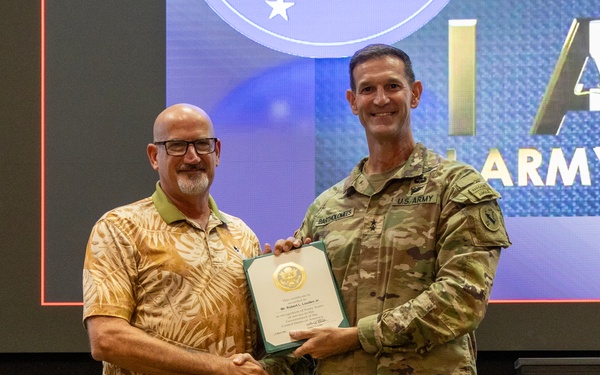 USARPAC Chief of Staff presents civilian awards to distinguished civilian employees