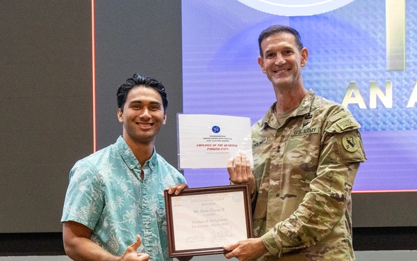 USARPAC Chief of Staff presents civilian awards to distinguished civilian employees