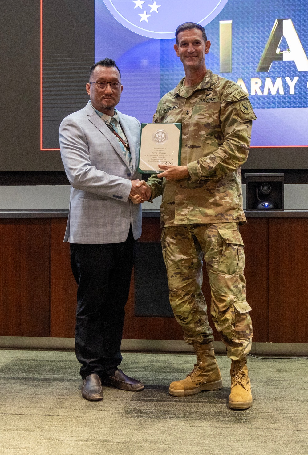 USARPAC Chief of Staff presents civilian awards to distinguished civilian employees
