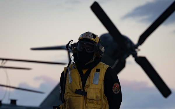 31st MEU | VMM 265 (Rein.) conducts flight operations