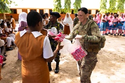 U.S., Kenyan Forces Deliver Hygiene Supplies, Empower Youth in Hindi