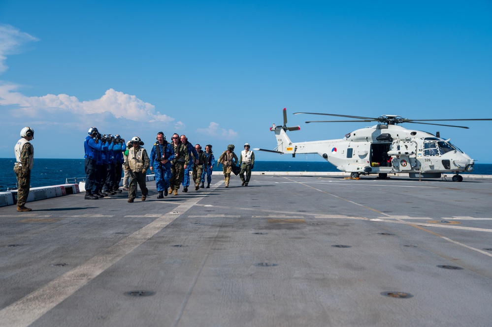 USS New York Welcomes Dutch Admiral Pastoor