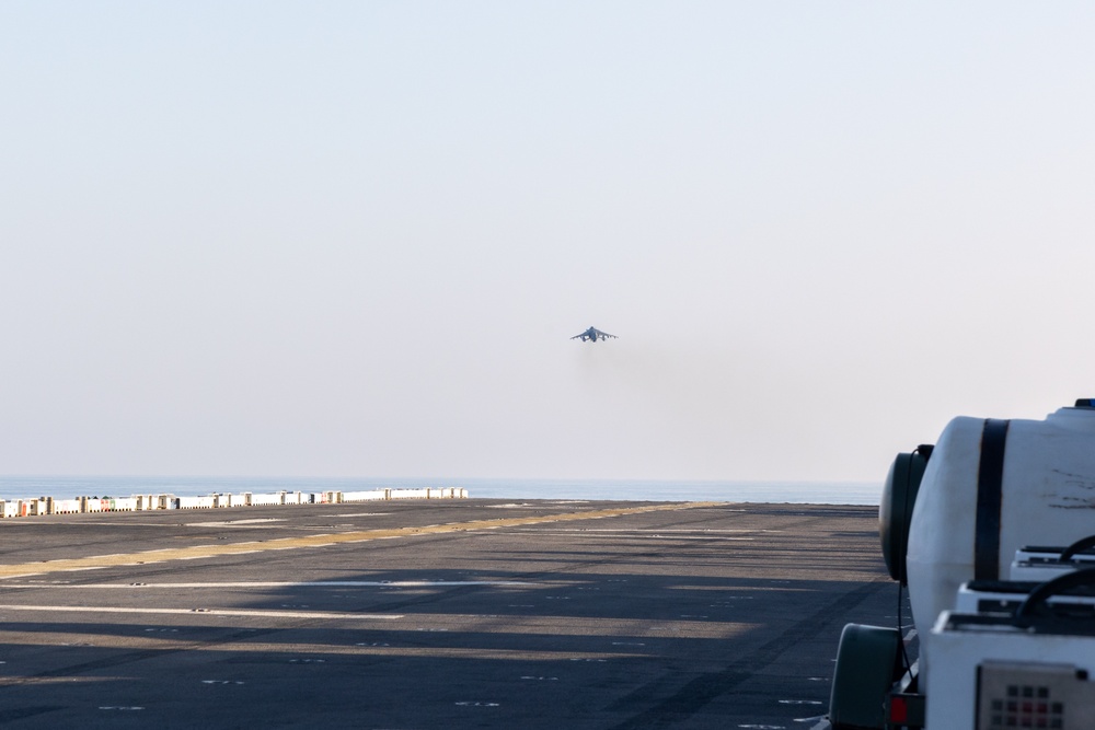 22nd MEU (SOC) | Harrier Flight Ops