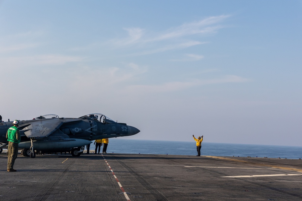 22nd MEU (SOC) | Harrier Flight Ops