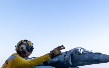22nd MEU (SOC) | Harrier Flight Ops