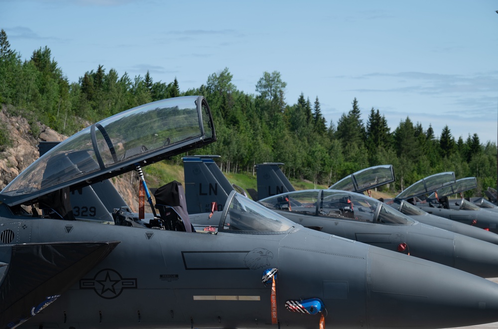Primed and ready forces throughout Atlantic Trident 25