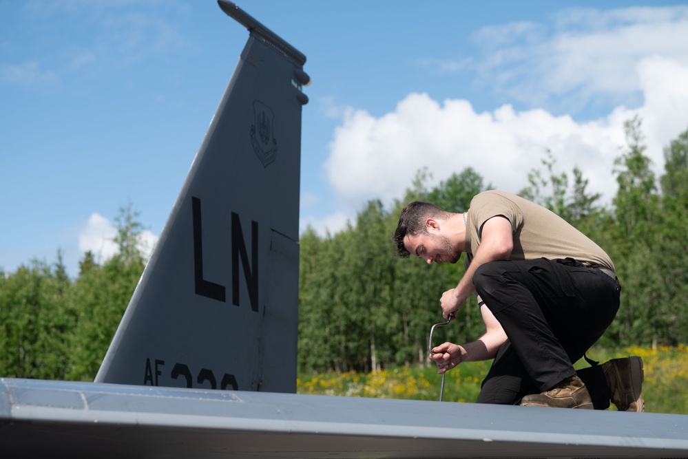 Primed and ready forces throughout Atlantic Trident 25