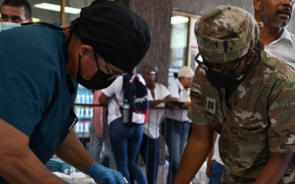 Continuing Promise 2025 provides veterinary services in Panama