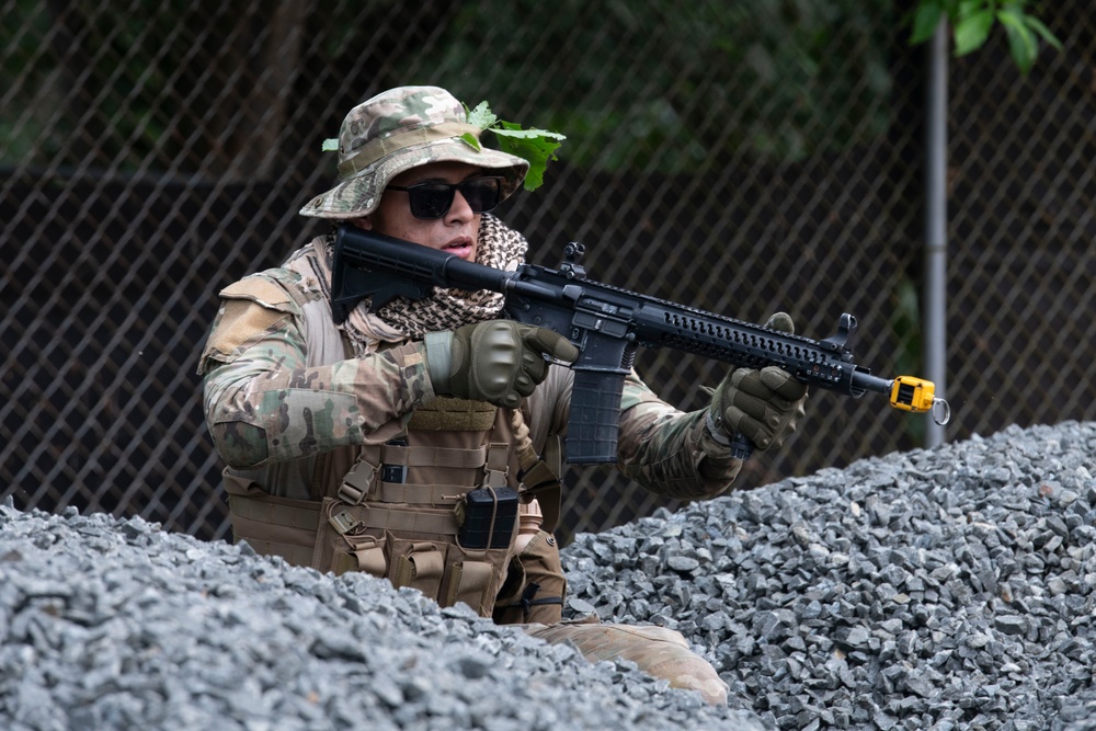SENAN conducts FINEX with 2nd Brigade Marines in Panama