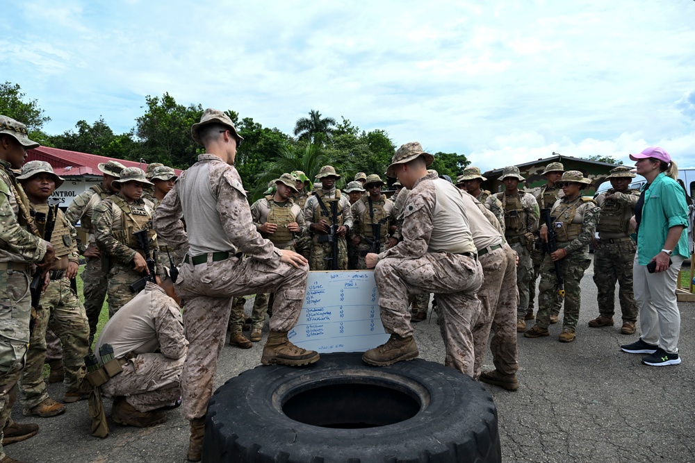 SENAN conducts FINEX with 2nd Brigade Marines in Panama