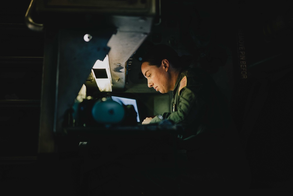 Loadmaster Prepares for Departure