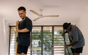 U.S. Marines with CLB-1, MRF-D 25.3 supports volunteer event for St. Vincent de Paul Society