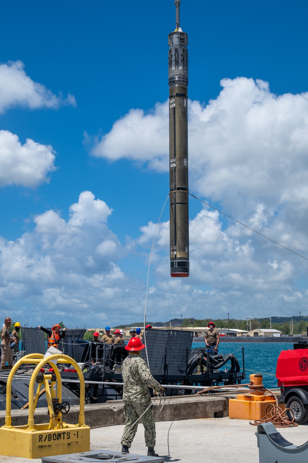 Navy Munitions Command Pacific loads USS Jefferson City (SSN 759)