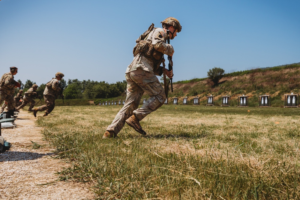 B Co., 1-112 IN BN Practices Urban Rifle Marksmanship