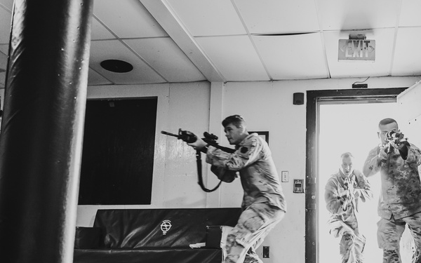 B Co., 1-112 IN BN Conduct CQB Training