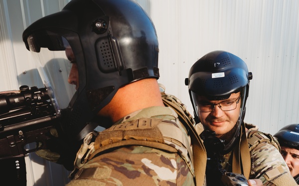 B Co., 1-112 IN BN Conducts CQB Training