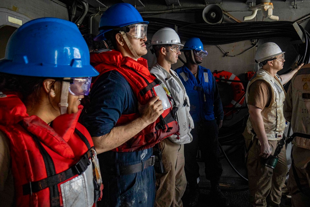 Nimitz Conducts a Replenishment-at-Sea