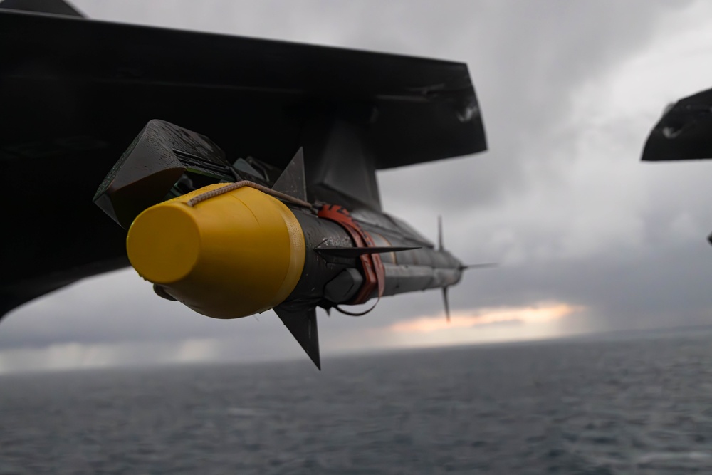 31st MEU | VMFA 242 arms F-35Bs with multi-strike capabilities
