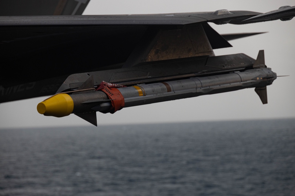 31st MEU | VMFA 242 arms F-35Bs with multi-strike capabilities