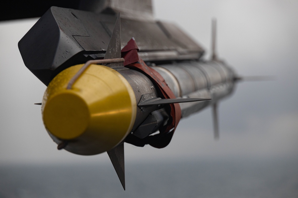 31st MEU | VMFA 242 arms F-35Bs with multi-strike capabilities