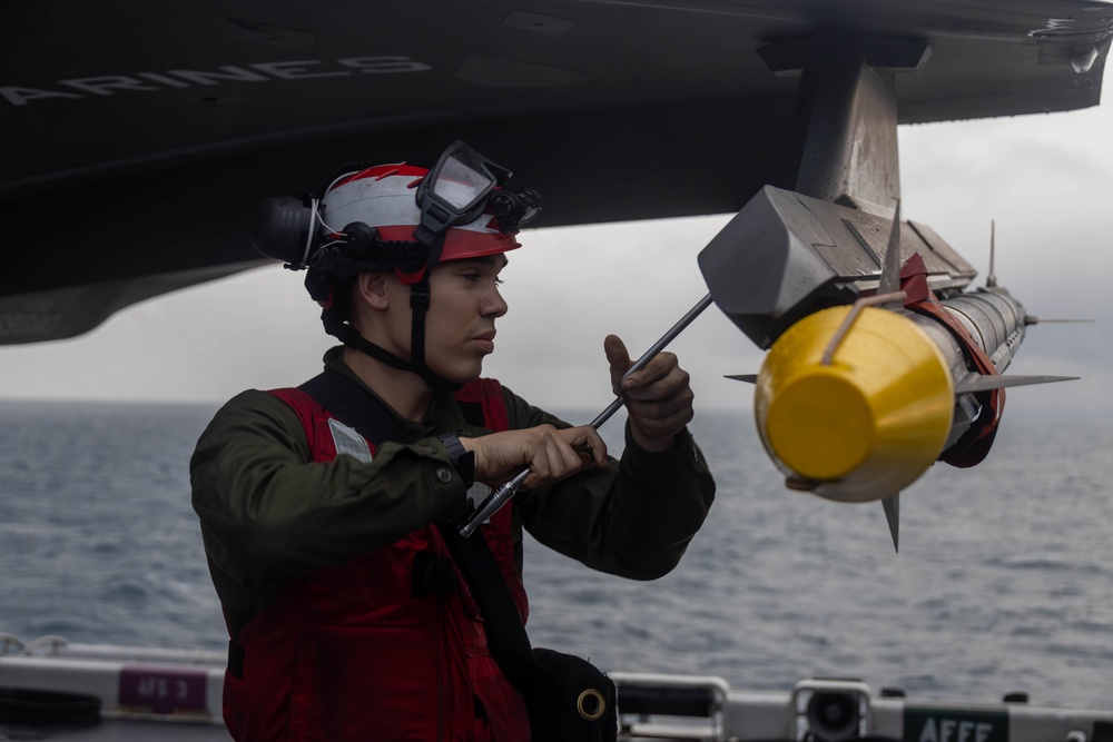 31st MEU | VMFA 242 arms F-35Bs with multi-strike capabilities