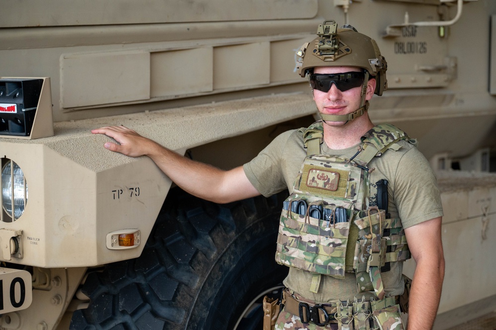 Service beyond the mission: Airmen aid local in roadside emergency