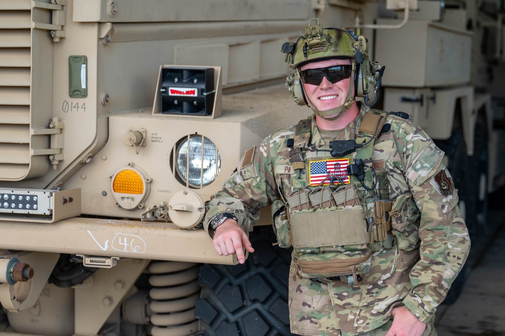 Service beyond the mission: Airmen aid local in roadside emergency