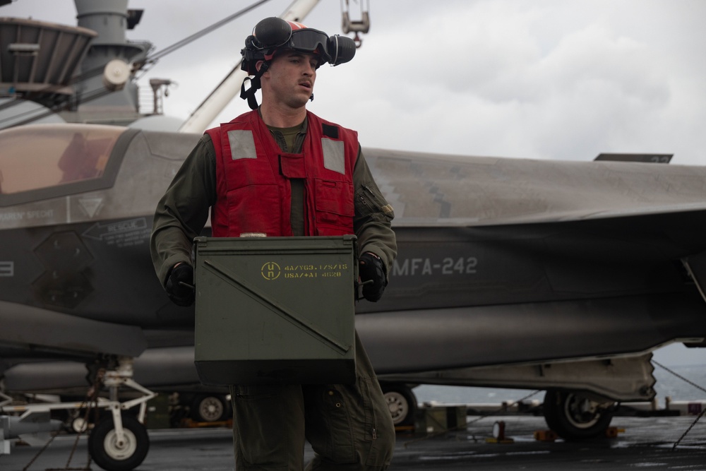 31st MEU | VMFA 242 arms F-35Bs with multi-strike capabilities