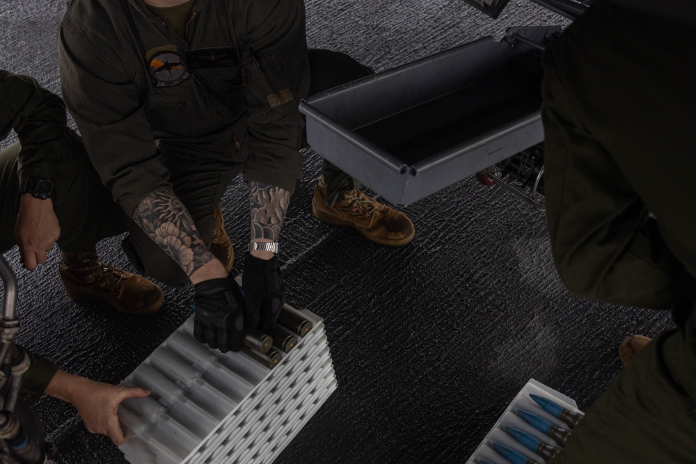 31st MEU | VMFA 242 arms F-35Bs with multi-strike capabilities