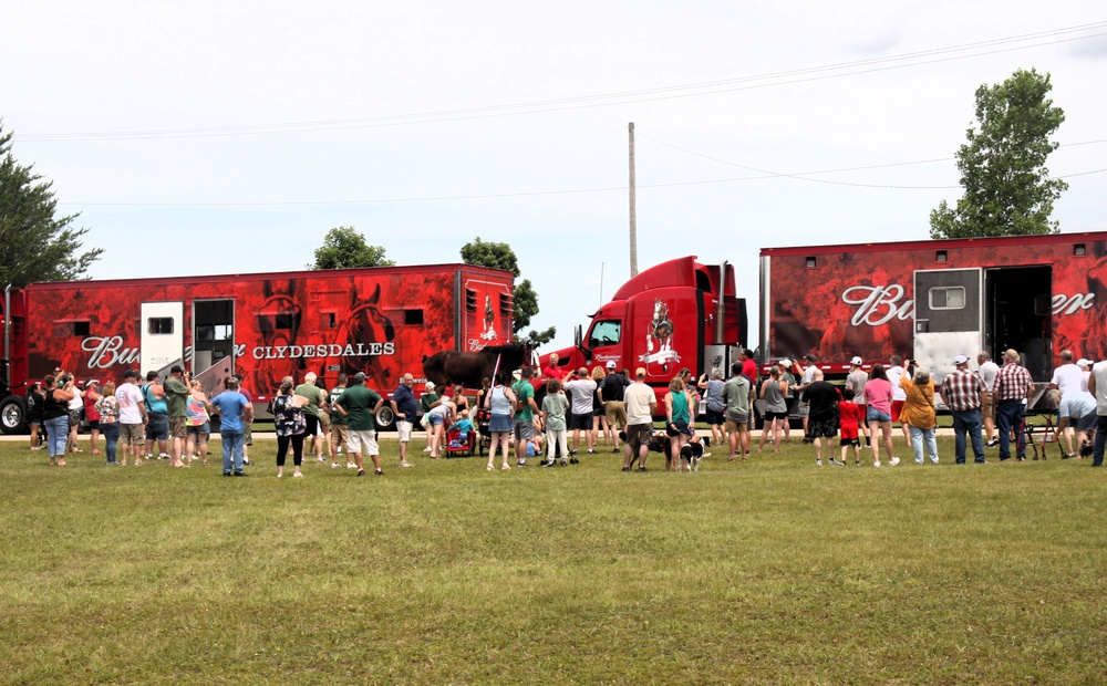 Hundreds attend Clydesdales visit to Fort McCoy; parade held at Pine View Campground