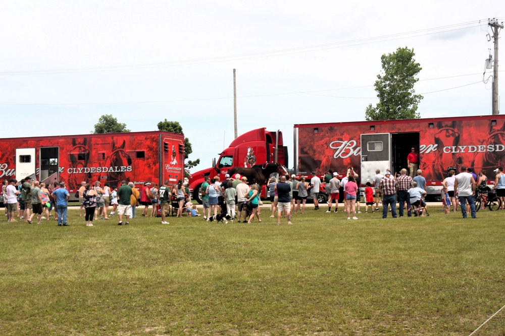 Hundreds attend Clydesdales visit to Fort McCoy; parade held at Pine View Campground