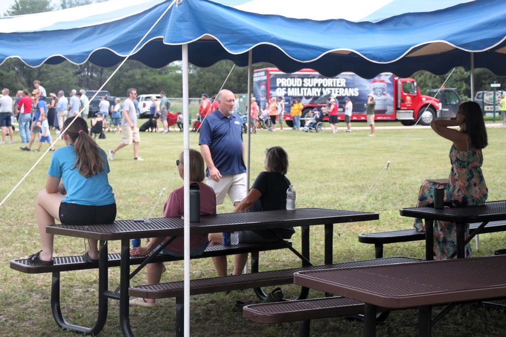Hundreds attend Clydesdales visit to Fort McCoy; parade held at Pine View Campground