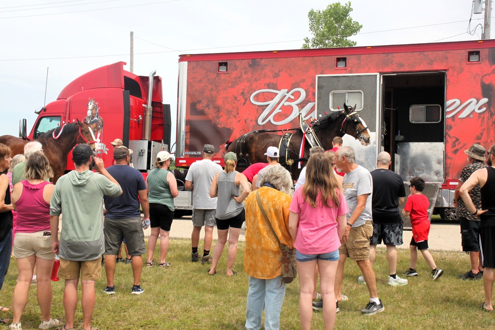 Hundreds attend Clydesdales visit to Fort McCoy; parade held at Pine View Campground