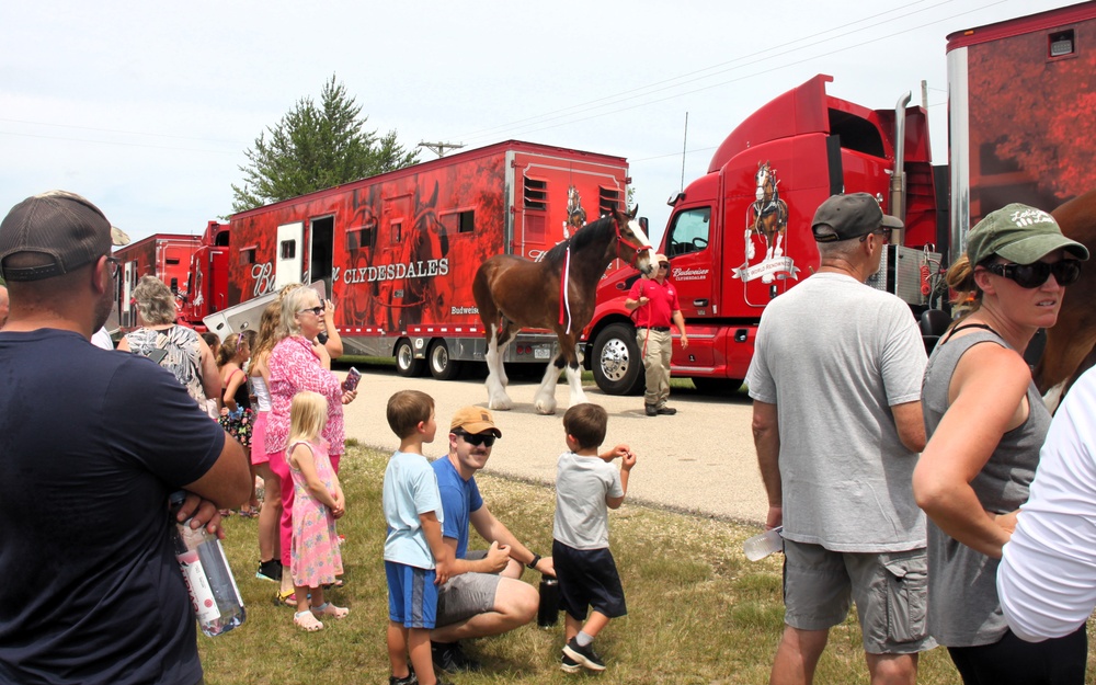 Hundreds attend Clydesdales visit to Fort McCoy; parade held at Pine View Campground