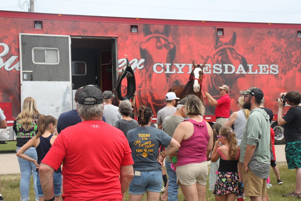 Hundreds attend Clydesdales visit to Fort McCoy; parade held at Pine View Campground