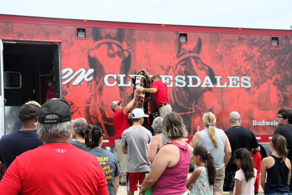 Hundreds attend Clydesdales visit to Fort McCoy; parade held at Pine View Campground
